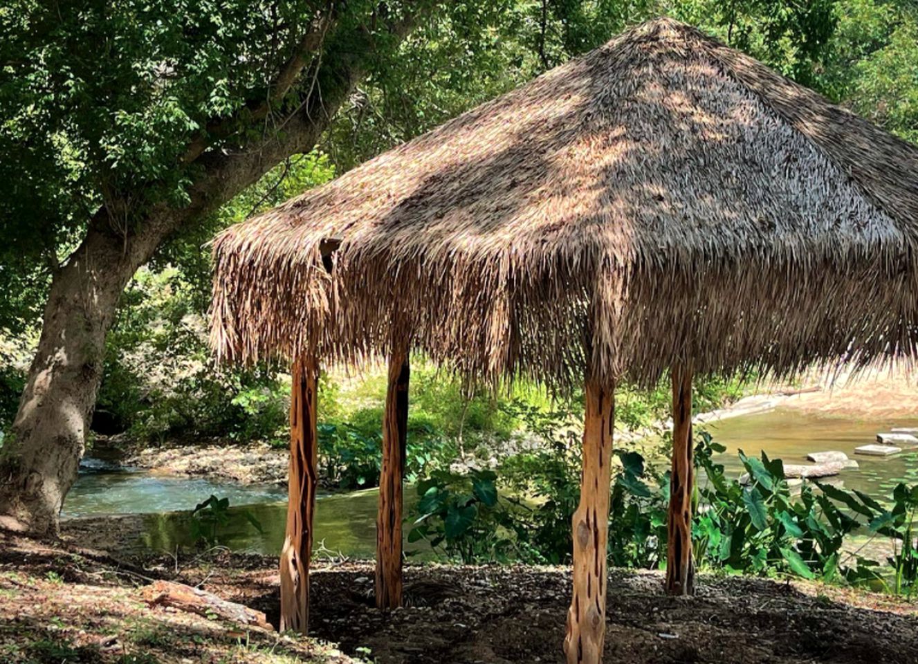 Waterside Wonderland: Family Glamping in a Waterfront Cabin, Cibolo, TX