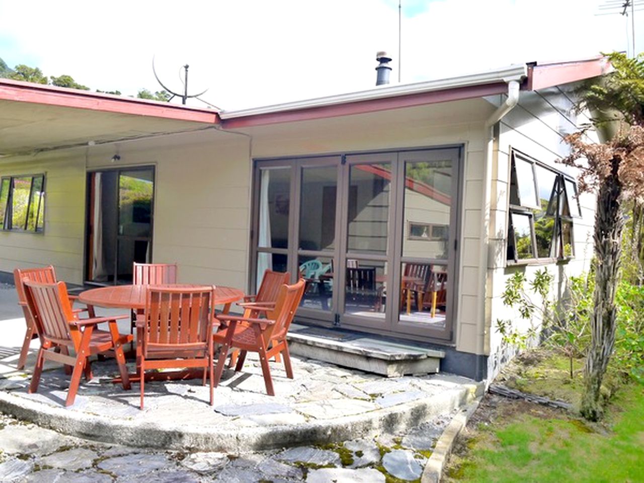 Two-Bedroom Cottage for Rent near Mount Cook National Park, New Zealand