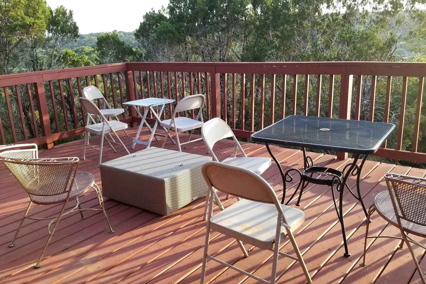 Vacation Cabin Rental with Picturesque Views from the Deck in Killeen, Texas