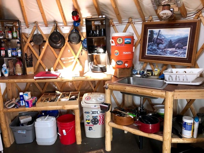 Yurts (Cantwell, Alaska, United States of America)