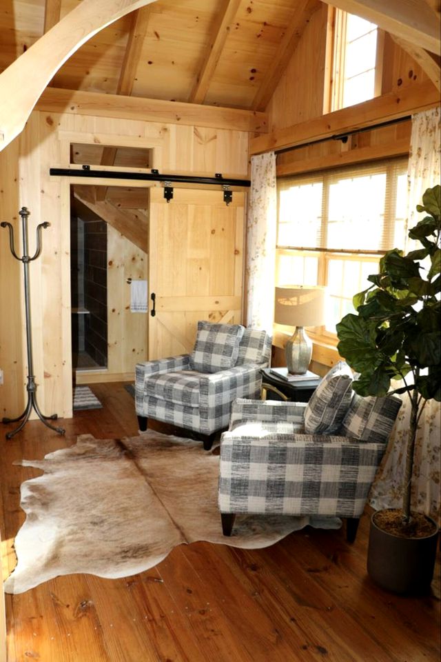 Waterfront Barn Accommodation Ideal for a Weekend Getaway from Philadelphia