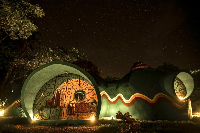 Domes (Montezuma, Puntarenas, Costa Rica)