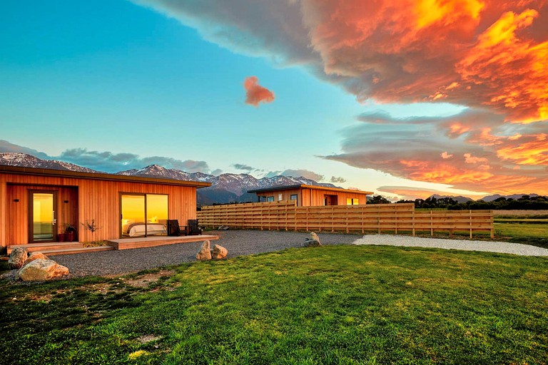Cottages (Hapuku, South Island, New Zealand)