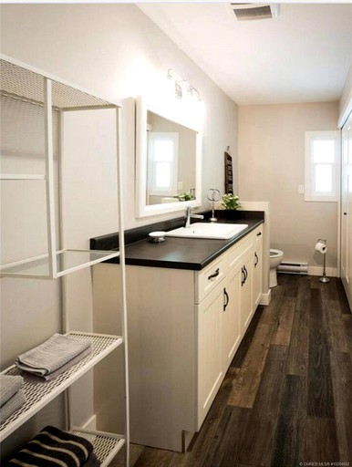 Beach Houses (Balmoral, British Columbia, Canada)