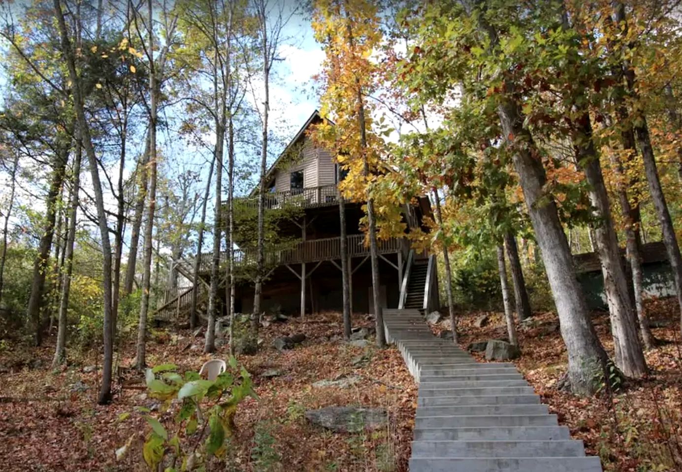 Regal Tennessee Retreat with a Dock on the Shores of Norris Lake