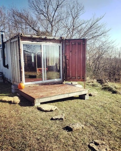 Tiny Houses (Owenton, Kentucky, United States of America)