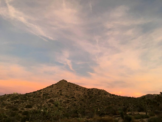 Cabins (Yucca Valley, California, United States)