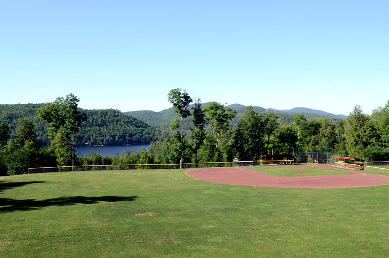 Cabins (Paradox, New York, United States)