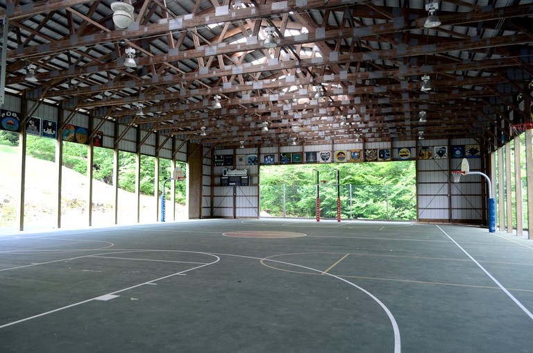 Cabins (Paradox, New York, United States)