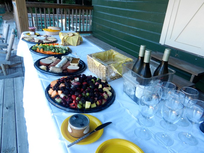 Cabins (Paradox, New York, United States)