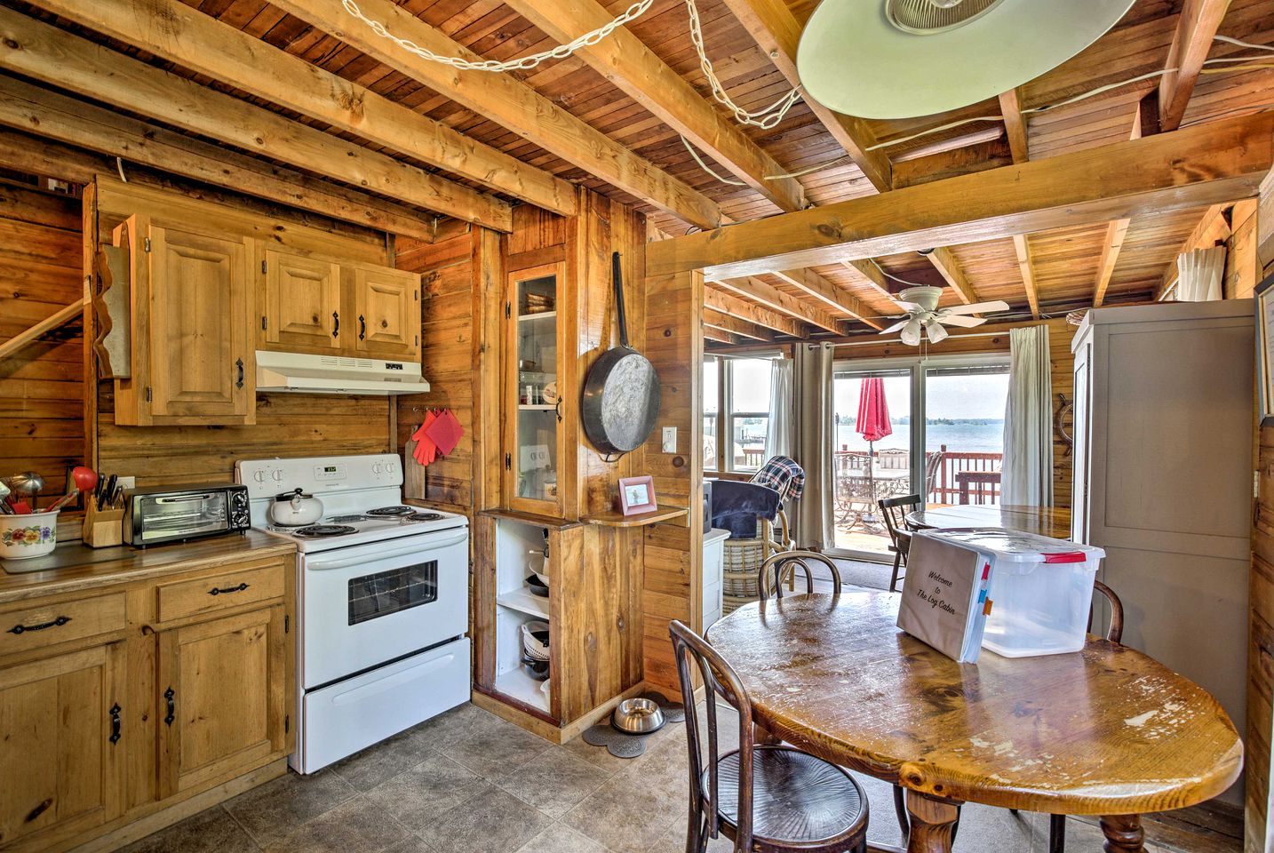 Cozy Bay front Cabin with Private Dock and Charming Outdoor Picnic Space in Hammond, New York