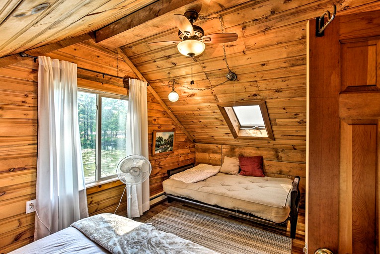 Cabins (United States of America, Hammond, New York)