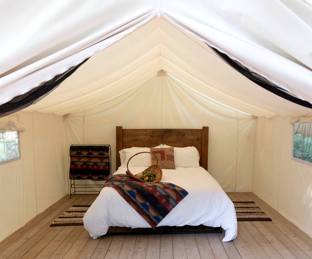 Tents (Port Dover, Ontario, Canada)