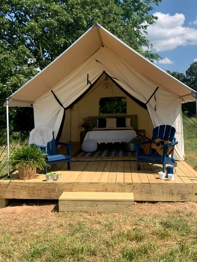 Safari Tents (Jane, Missouri, United States)