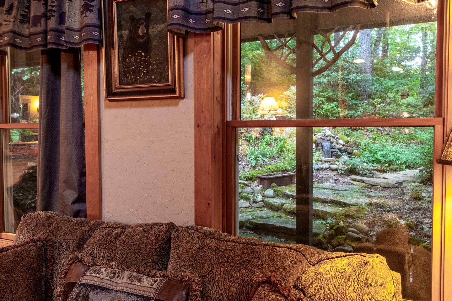 Scenic Mountain Cabin with Hot Tub, Game Room & Firepit near Silver Run Falls – Cashiers, NC