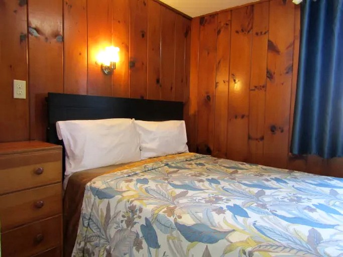 Cottages (United States of America, North Truro, Massachusetts)