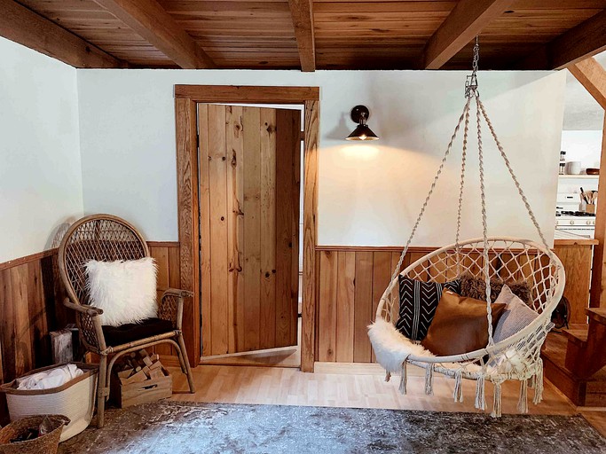 Cabins (Robbinsville, North Carolina, United States of America)