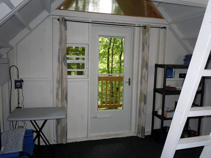 Tented Cabins (Woodsfield, Ohio, United States of America)