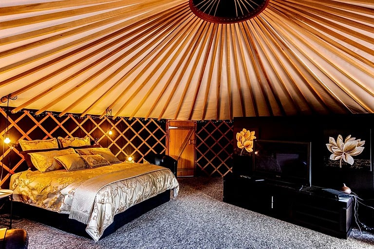 Yurts (Whakatane, North Island, New Zealand)