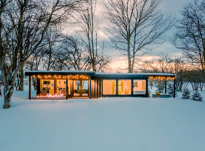 Cabins (Barneveld, New York, United States of America)
