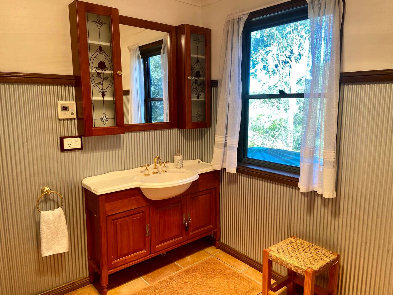 Charming Wollombi Accommodation for an Outdoor Getaway in Hunter Valley