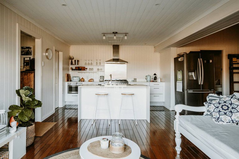 Cottages (Woolooman, Queensland, Australia)