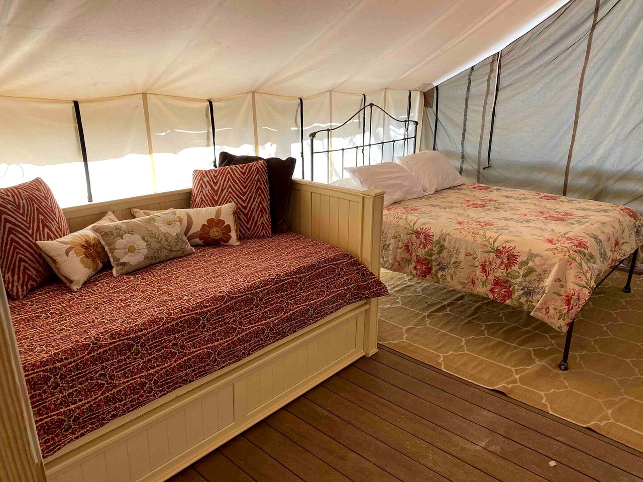 Gorgeous Texas Glamping Retreat in Lockhart