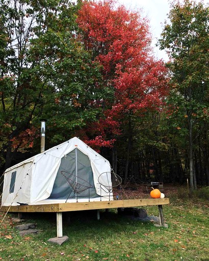 Safari Tents (Delhi, New York, United States of America)