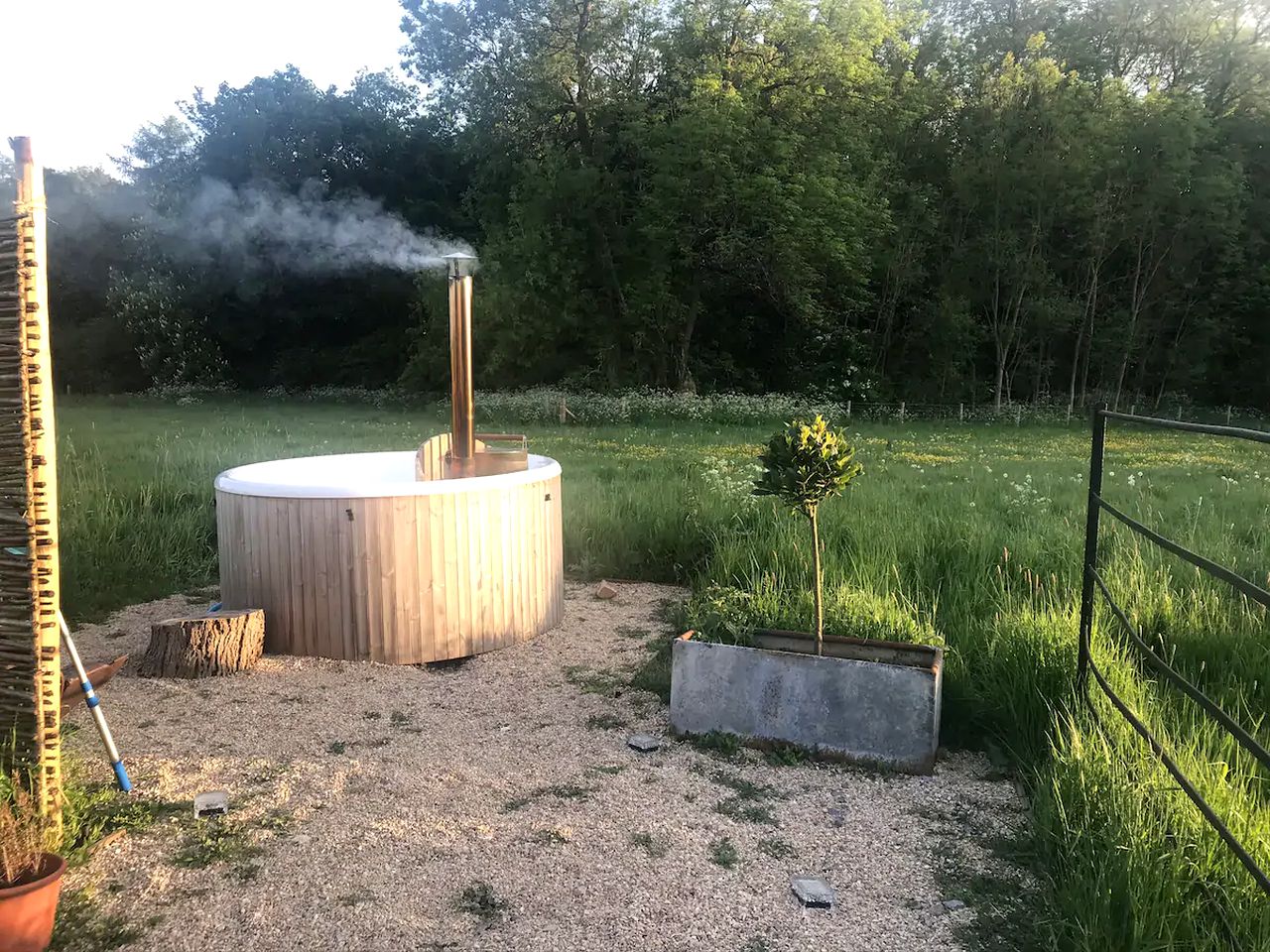 Classically Designed Shepherd's Hut Rental for Glamping in the Cotswolds