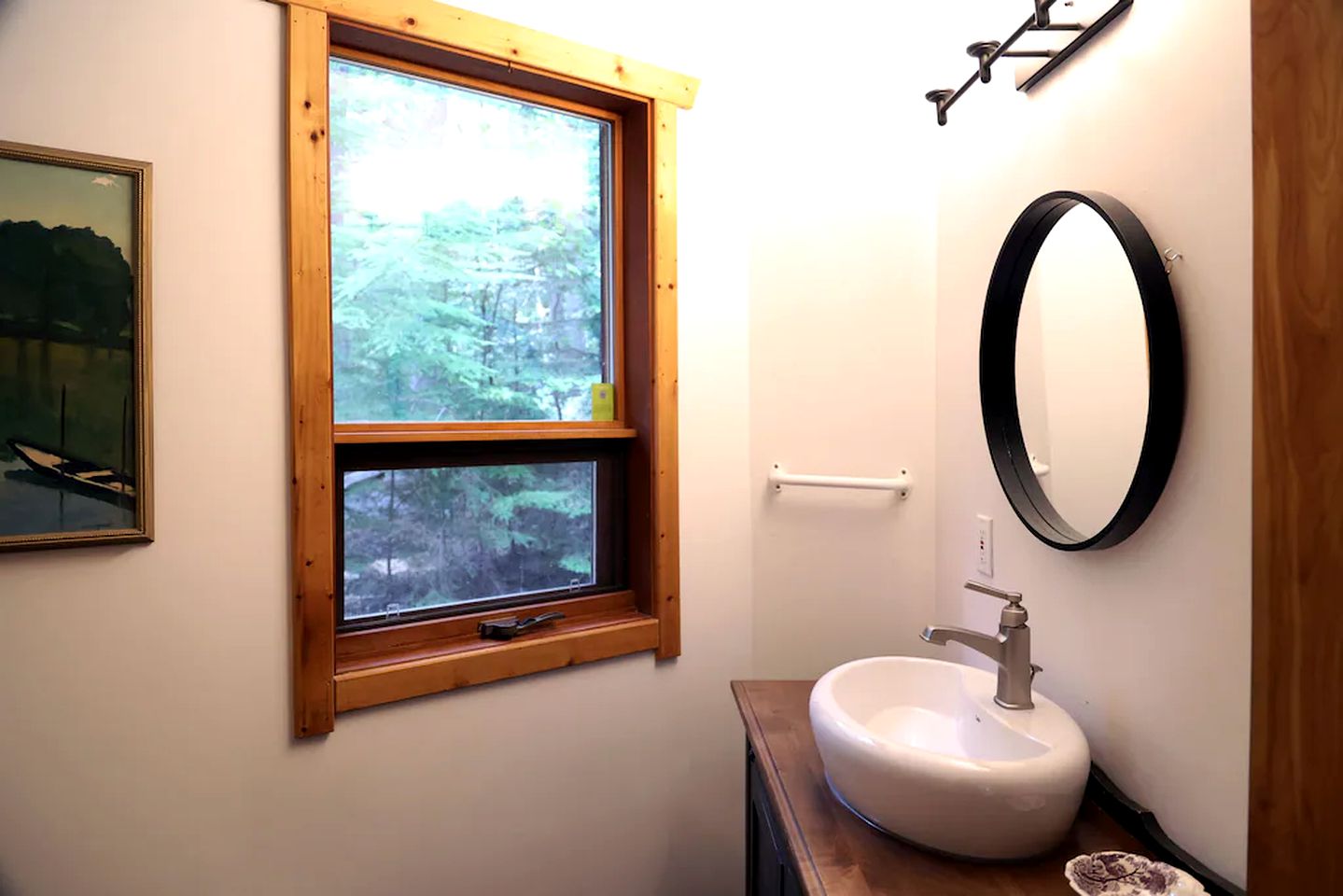 Beautiful Nelson Accommodation for Deluxe Canada Glamping