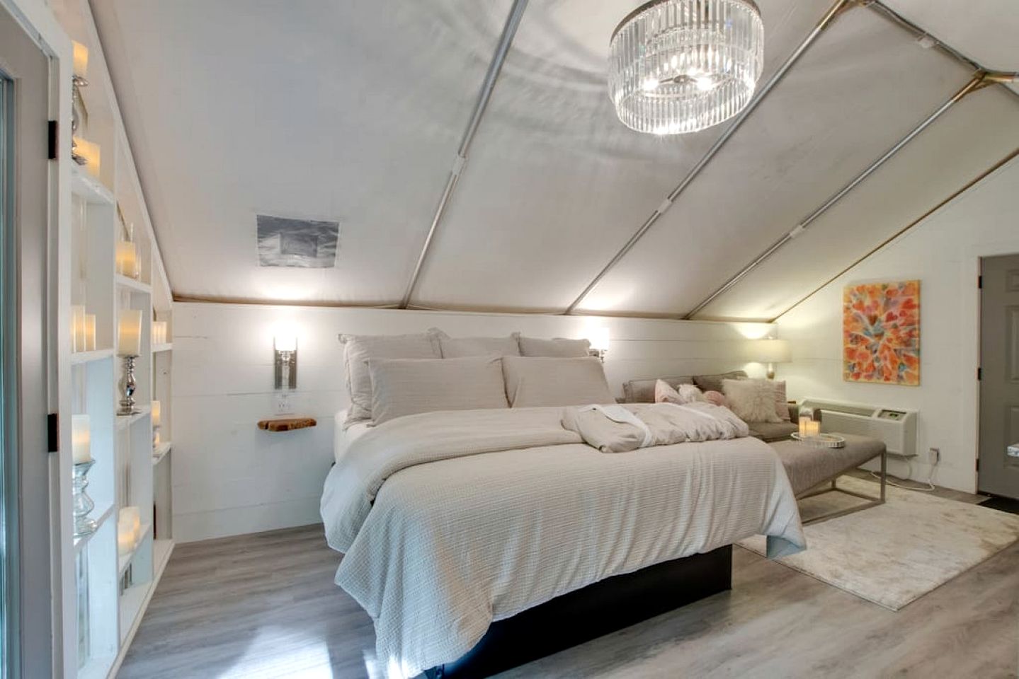 Gorgeous Tented Cabin and Sauna and Hot-tub in Scottsboro, Alabama