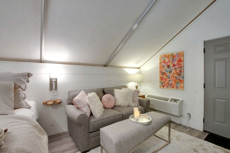 Tented Cabins (United States of America, Scottsboro, Alabama)