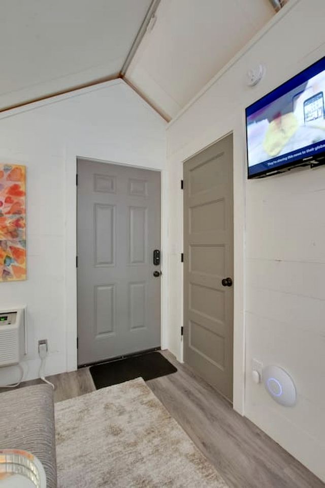 Gorgeous Tented Cabin and Sauna and Hot-tub in Scottsboro, Alabama