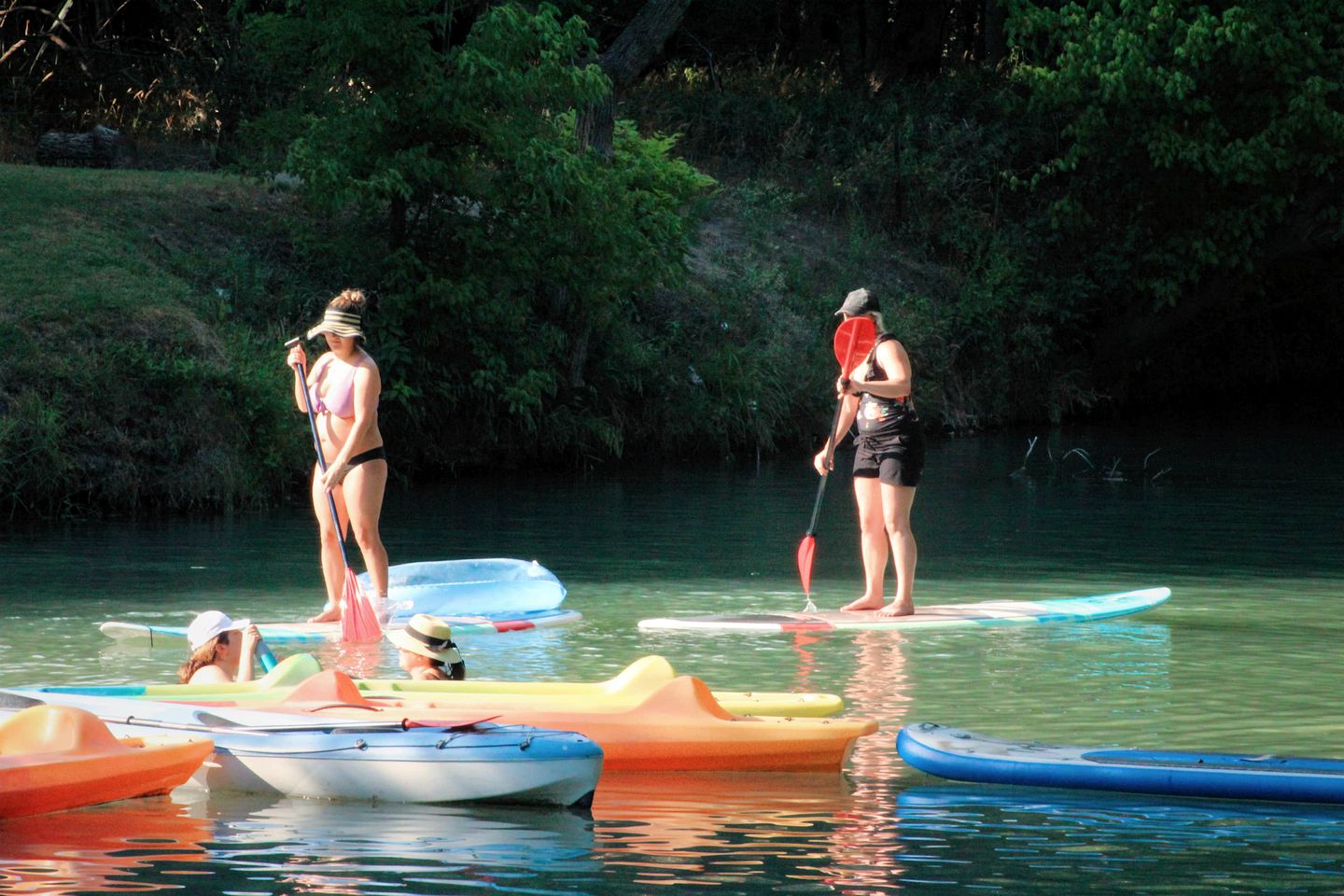 Gorgeous Tented Cabin by the Geronimo Creek - An Exciting Glamping Getaway in Seguin, Texas