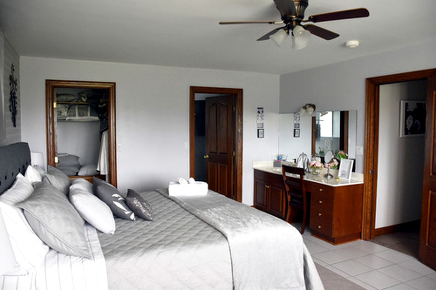 Comfortable Rental Ideal for Outdoor Getaway near the Niagara River in Ontario
