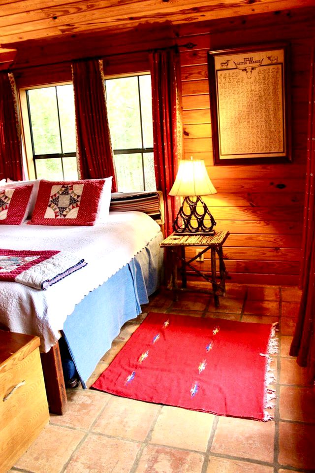 Scenic Marble Falls Cabin Rental with Lake Access