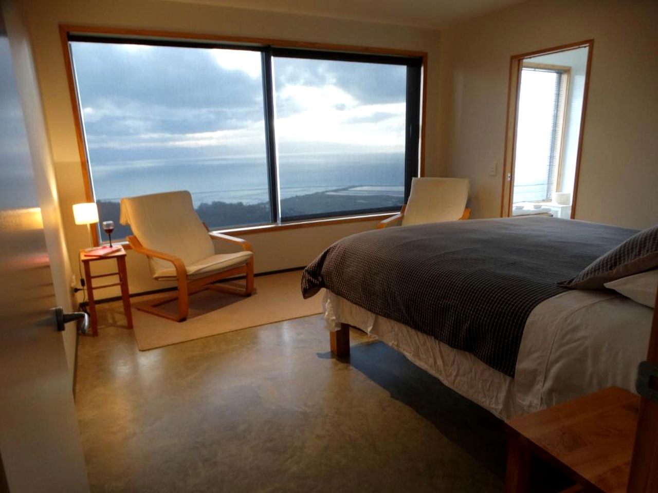 Modern Eco-Friendly Bed and Breakfast Room with Panoramic Views of Tasman Bay, New Zealand