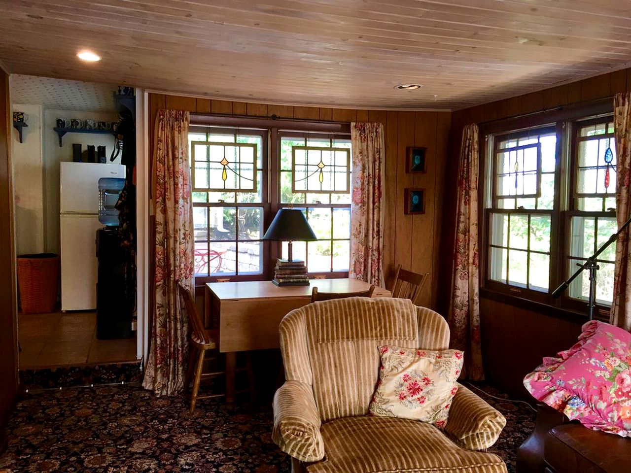 Cozy River Staycation with Wi-Fi near Milwaukee, Wisconsin