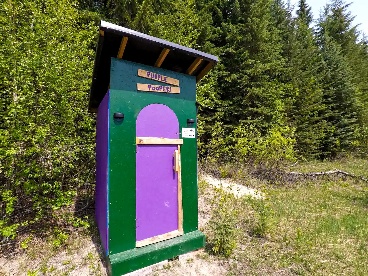 Beautiful Tiny House for Getaways in British Columbia