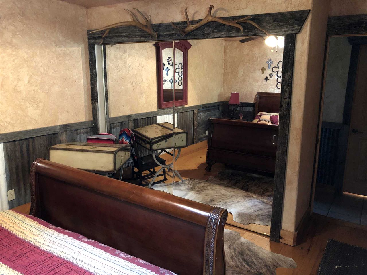 Antler Mountain House in Tarpley, TX