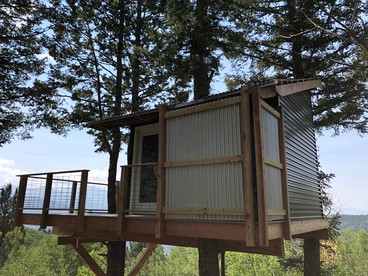 Off-Grid yet Modern Tree House in the Sangre de Cristo Mountains, Colorado photo 5