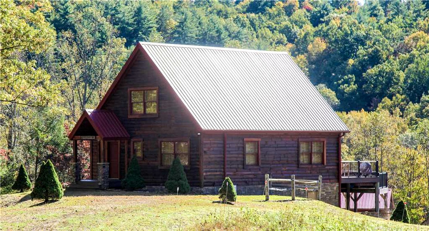 Cabin Ferguson, North Carolina Glamping Hub