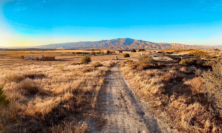 Yurts (New Cuyama, California, United States of America)