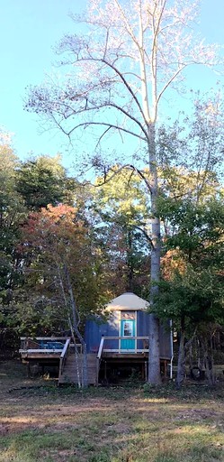 Yurts (Rutherfordton, North Carolina, United States of America)