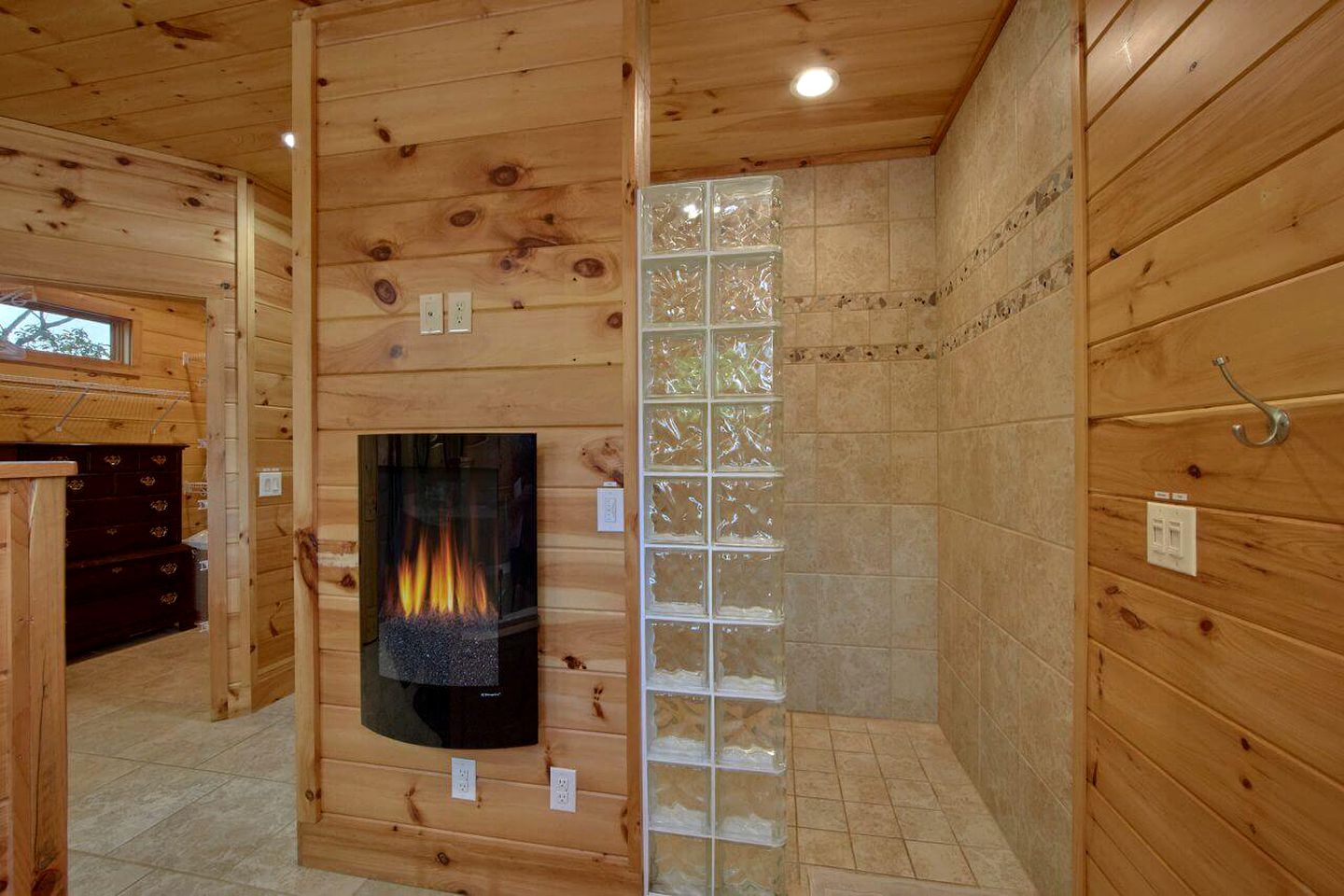 Superb Cabin Accommodation in Gatlinburg for East Tennessee Getaways