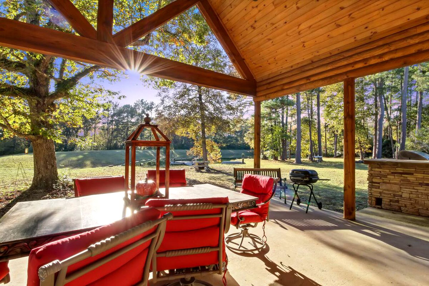 Fantastic Cabin Rental with Outdoor Living Space Ideal for a Lake Conroe Getaway