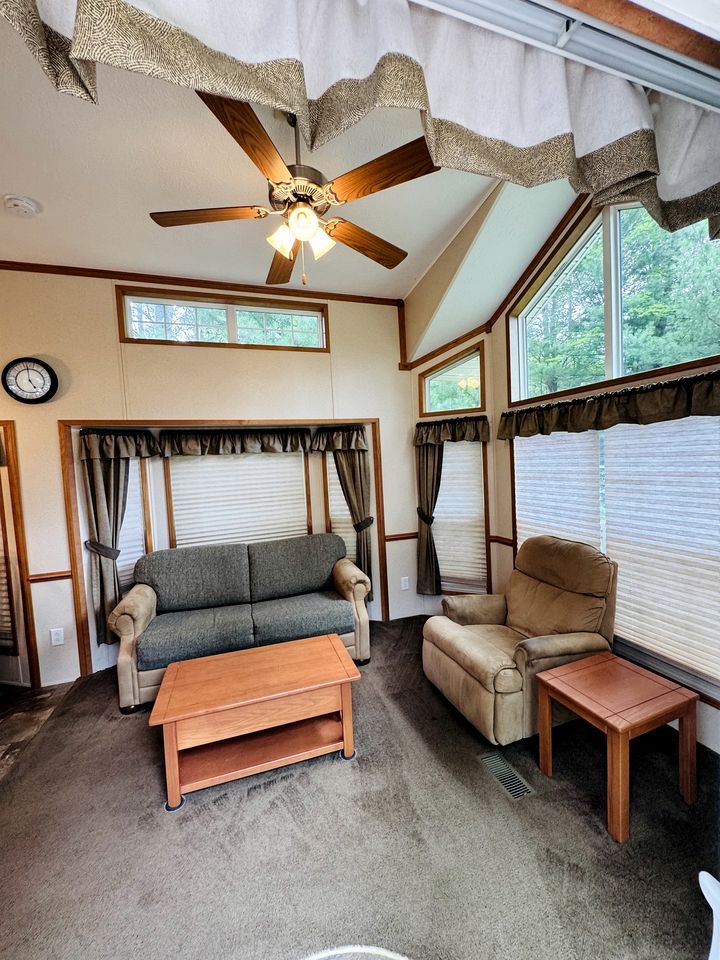 Group Cabin with Large Deck and Patio in Wisconsin Dells