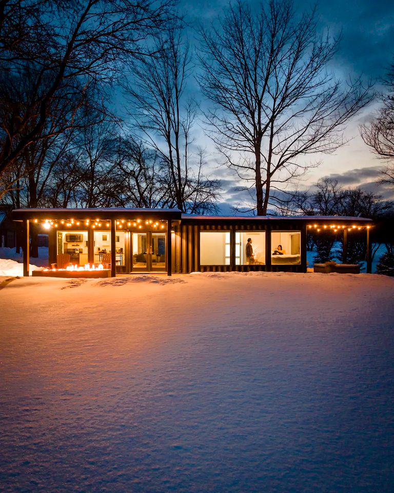 Luxury Cabin with a Hot Tub in Barneveld Ideal for Romantic Adirondack Getaways
