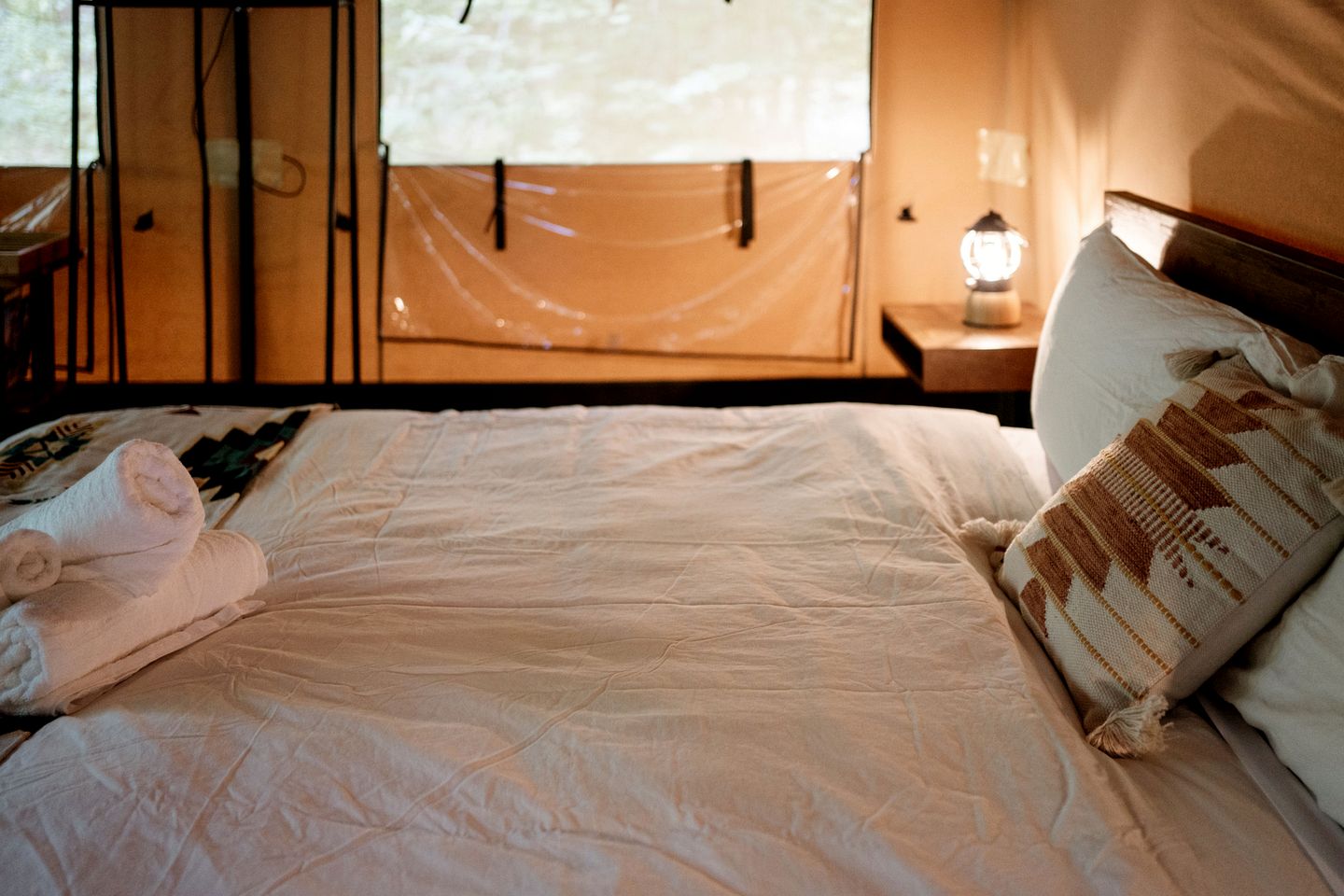 Magnificent Safari Tent with Sauna and Fire Pit in North Woodstock, New Hampshire