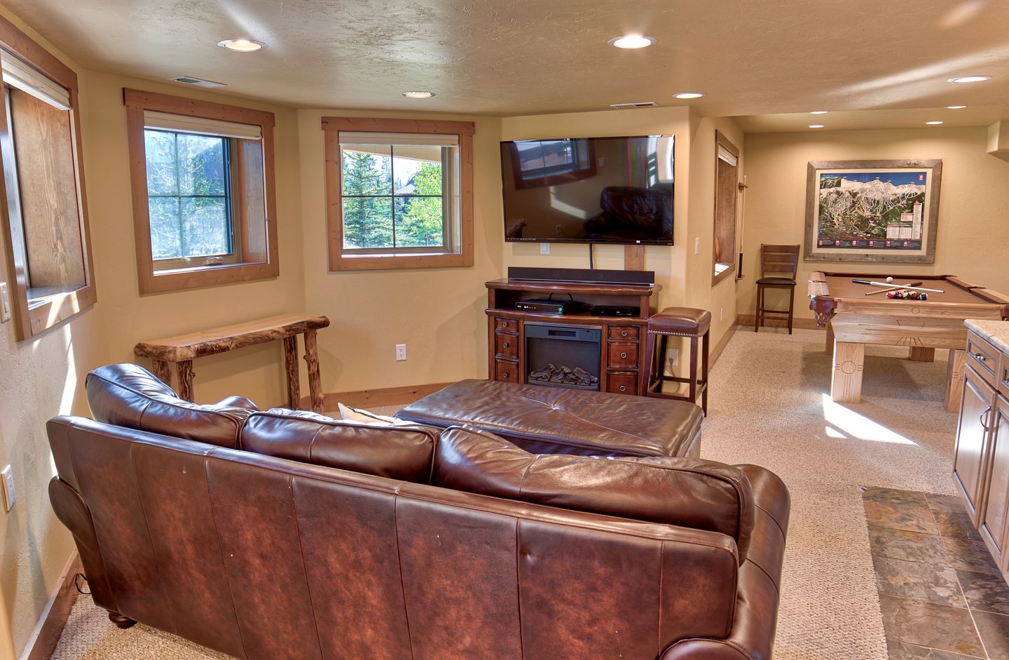 Regal Breckenridge Cabin with a Hot Tub